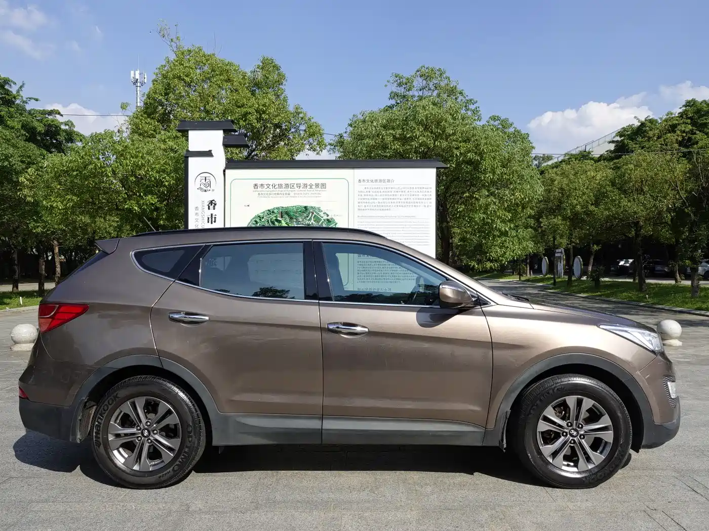 Hyundai Santa Fe 2013 Model 2.4L Automatic 2WD Smart фото 4