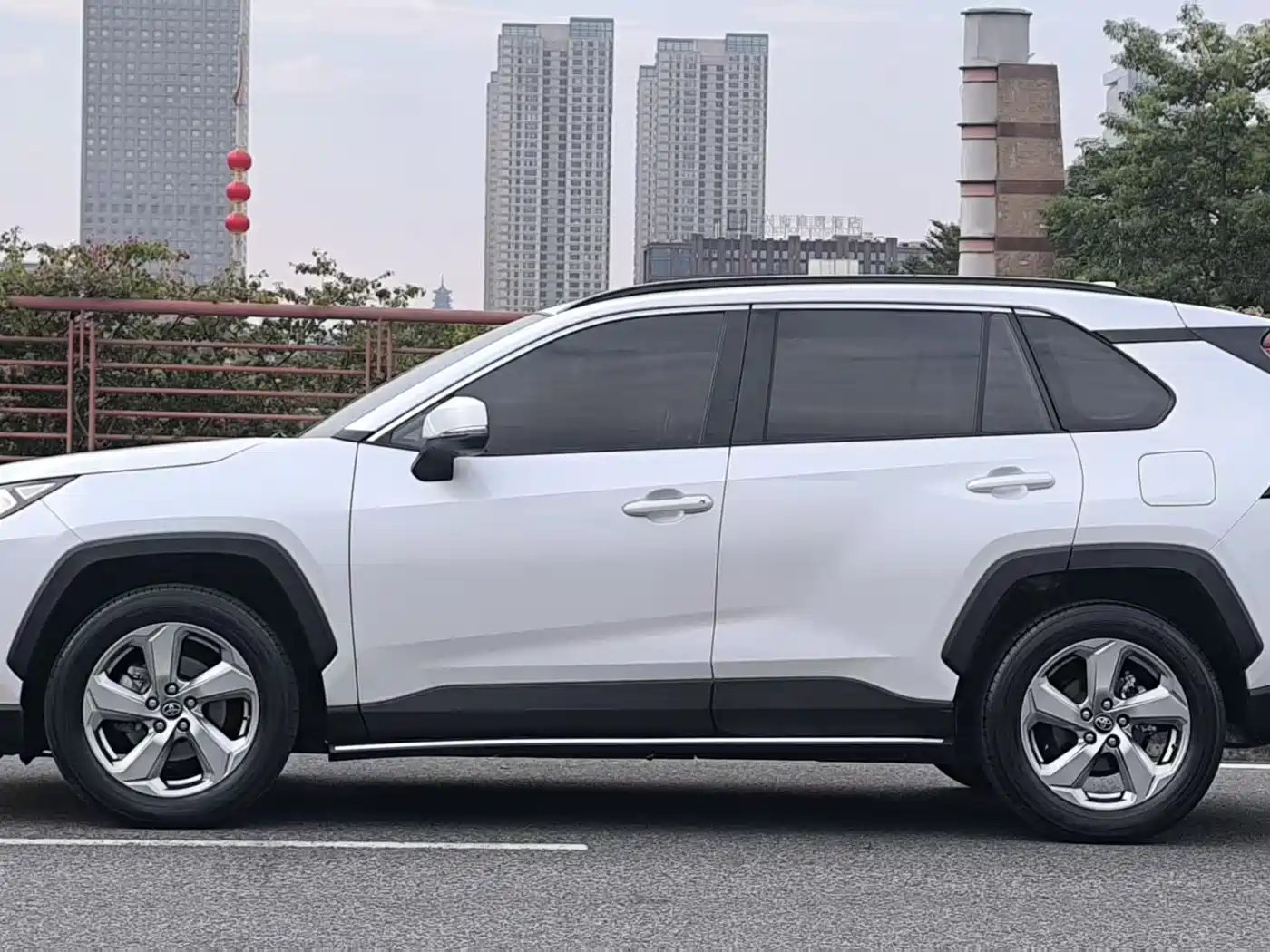 Toyota RAV4 Rongfang 2021 2.0L CVT 4WD Trend фото 8