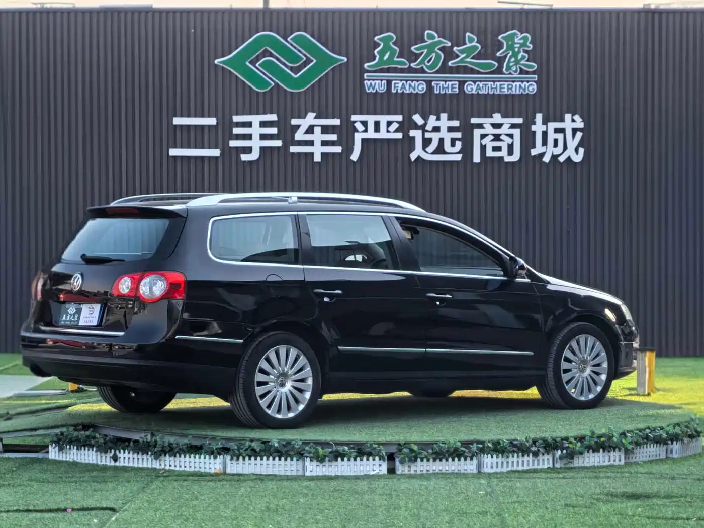 Volkswagen Passat 2011 2.0T Wagon Comfort фото 20