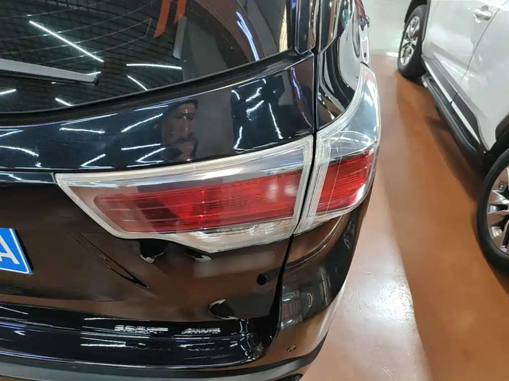 Toyota Highlander 2015 2.0T AWD Luxury Edition 7-seater фото 8