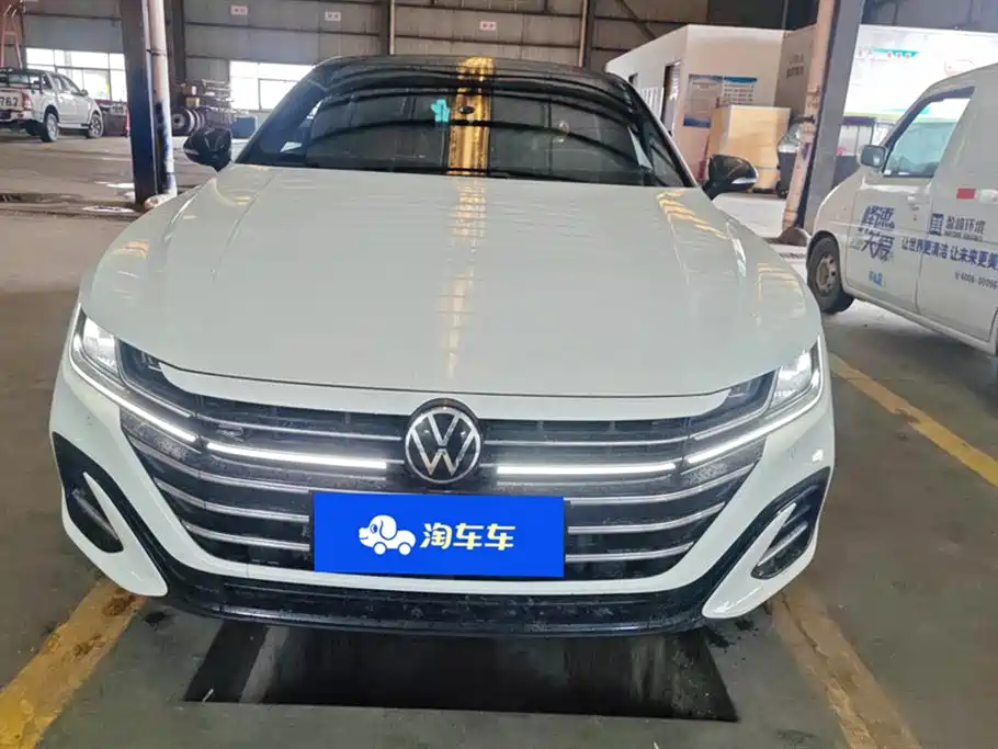 Volkswagen FAW-Volkswagen CC 2024 380TSI Eye-catching Public Sharing Edition фото 2