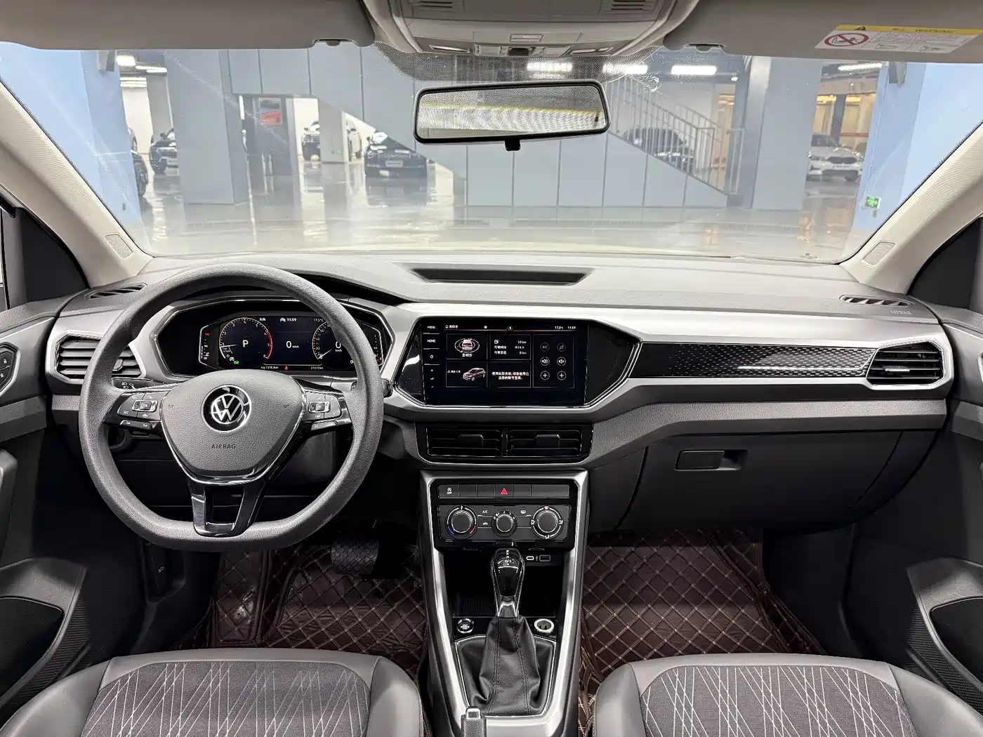 Volkswagen T-Cross 2022 280TSI DSG Luxury Edition фото 30