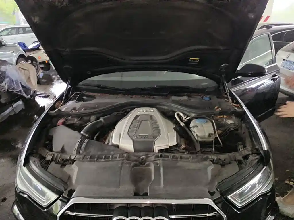 Фото 3 - Audi A6L