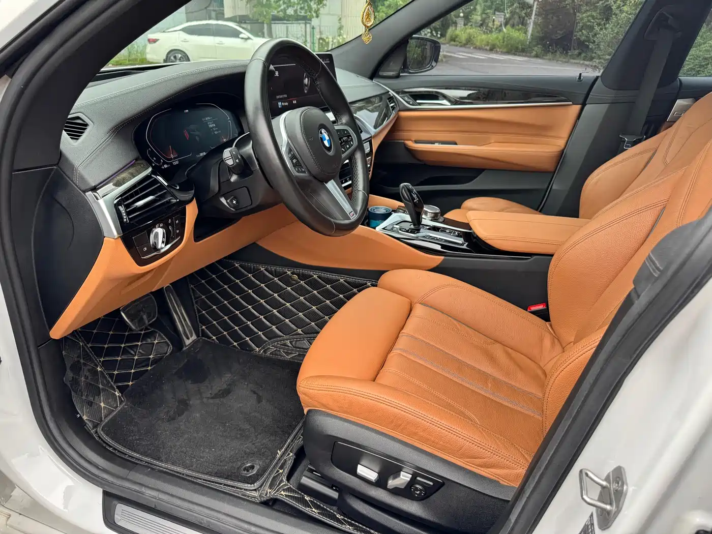 BMW 6 Series GT 2022 Model 630i M Sport Package фото 4