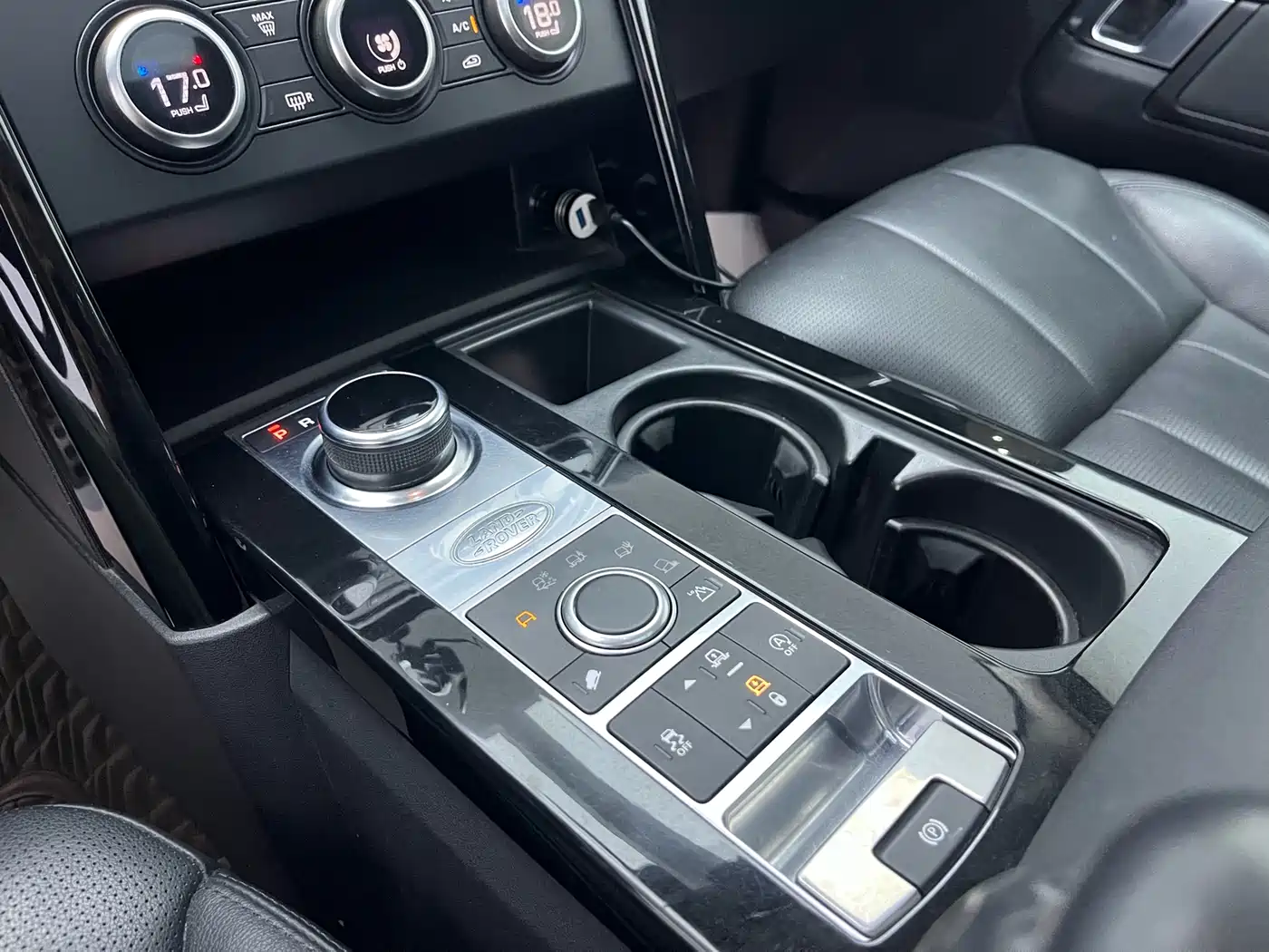 Land Rover Discovery 2020 3.0 SC V6 SE фото 11
