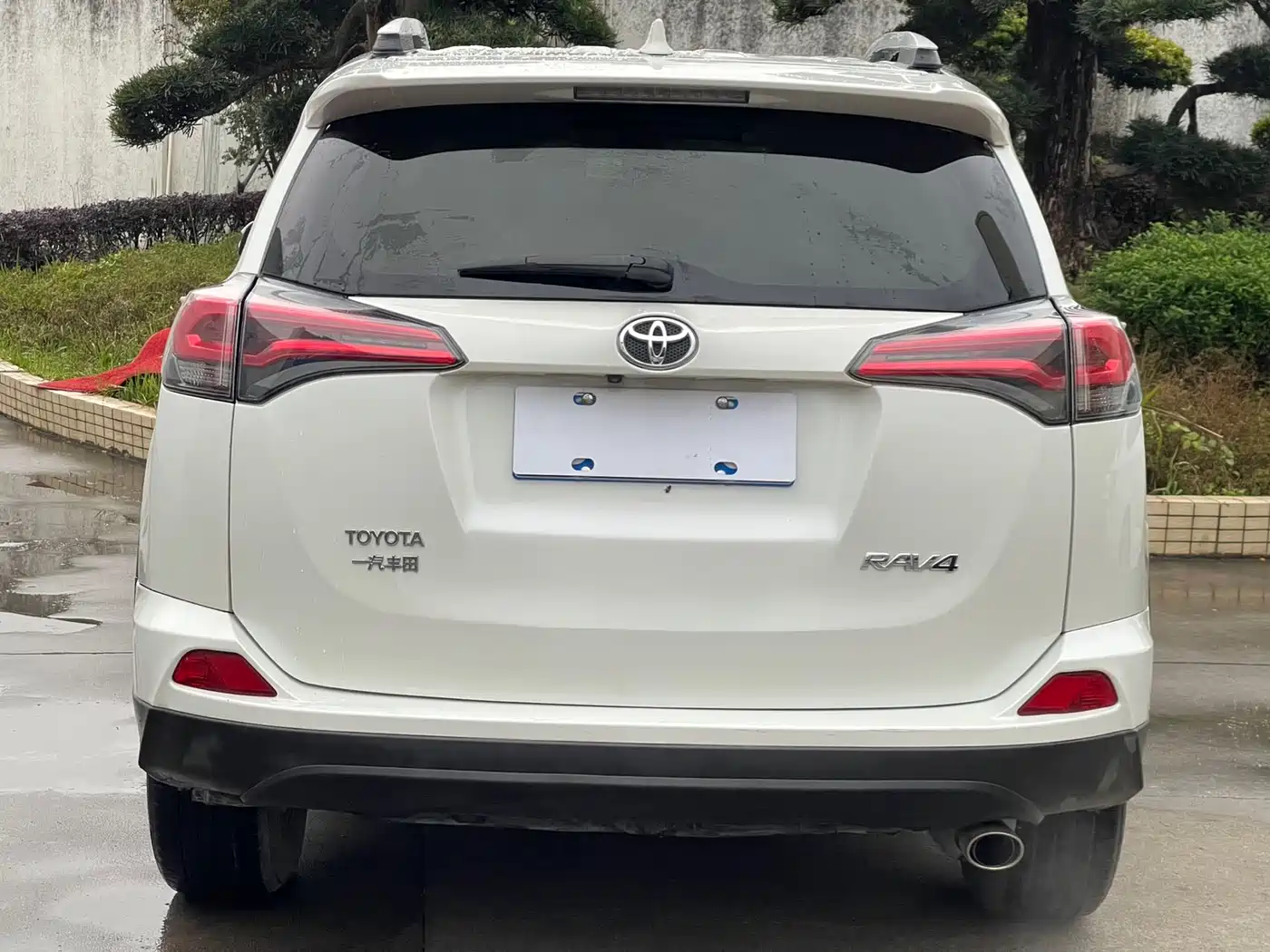 Toyota RAV4 Rongfang 2016 2.0L CVT 2WD Trend (China V) фото 14