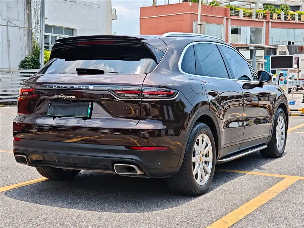 Porsche Cayenne New Energy 2019 Cayenne E-Hybrid 2.0T фото 5