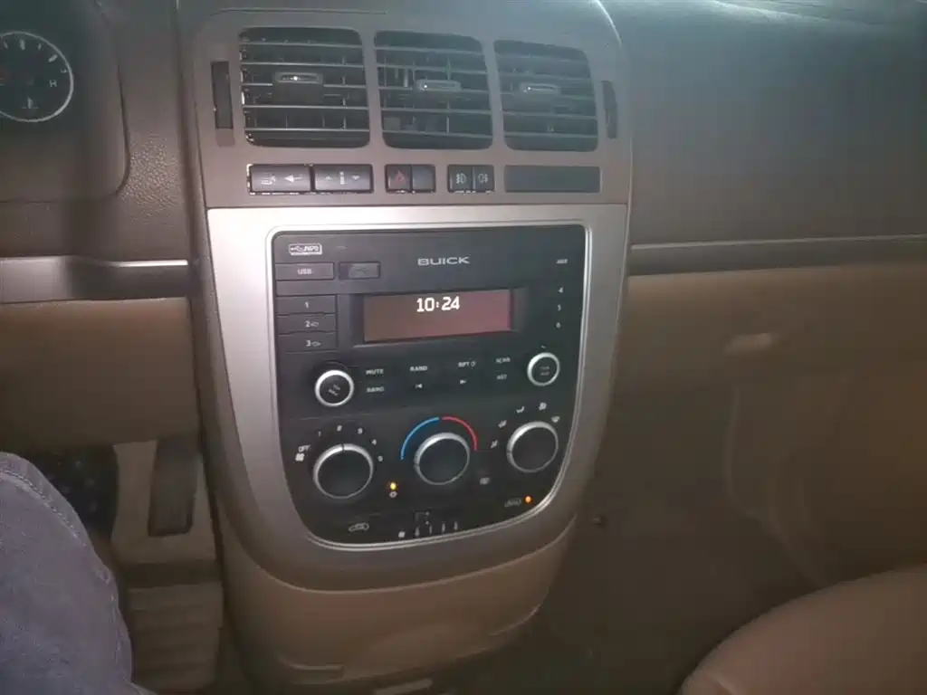 Buick GL8 2014 2.4L Classic Edition фото 13