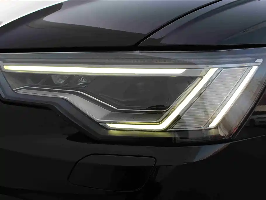 Audi A6L 2019 40 TFSI Luxury Dynamic фото 11