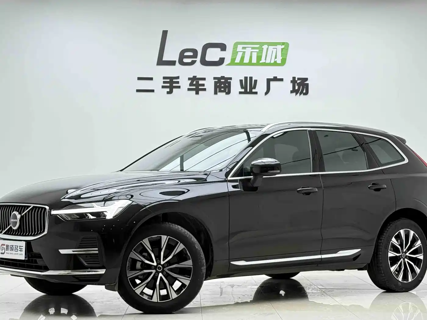 VOLVO XC60 2024