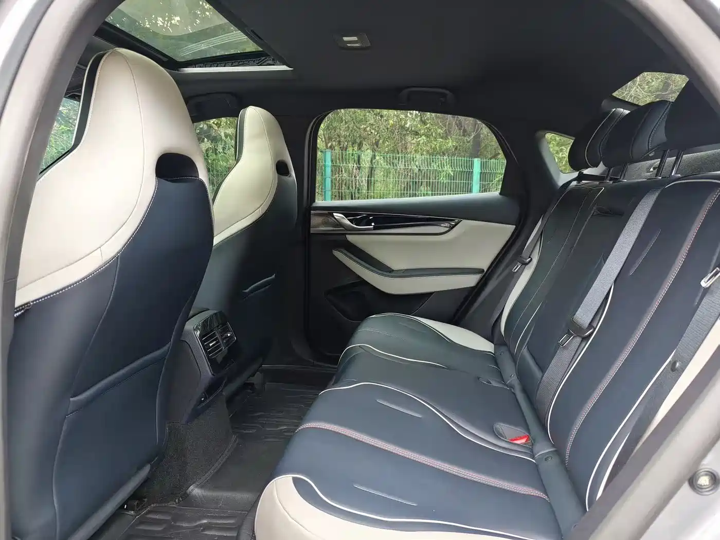 BYD Qin PLUS 2021 DM-i 55KM Flagship фото 7