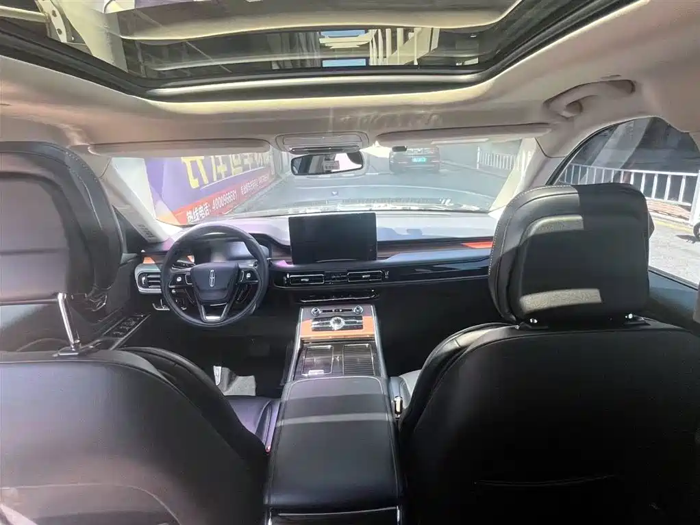 Lincoln Aviator 2023 3.0T V6 AWD Premium Cruise Edition 6-Seater фото 11
