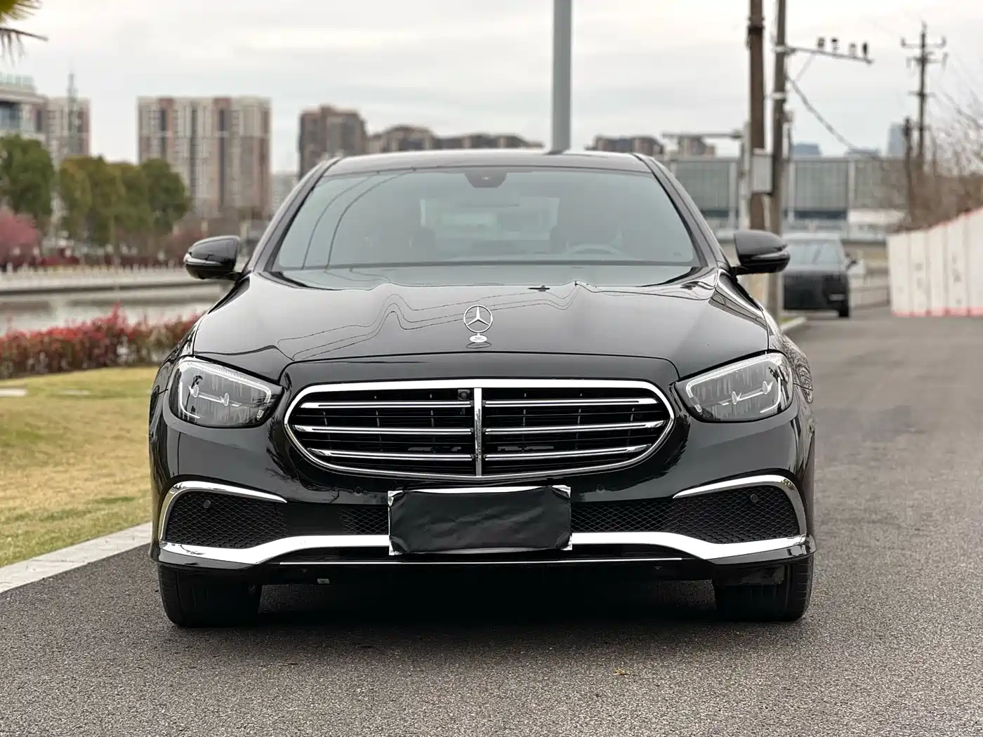 Mercedes-Benz E-Class 2023 E 300 L Fashion фото 2
