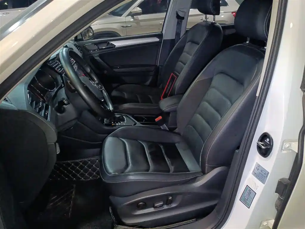 Volkswagen Tiguan L 2020 330TSI Auto 2WD Panorama Comfort China VI фото 16