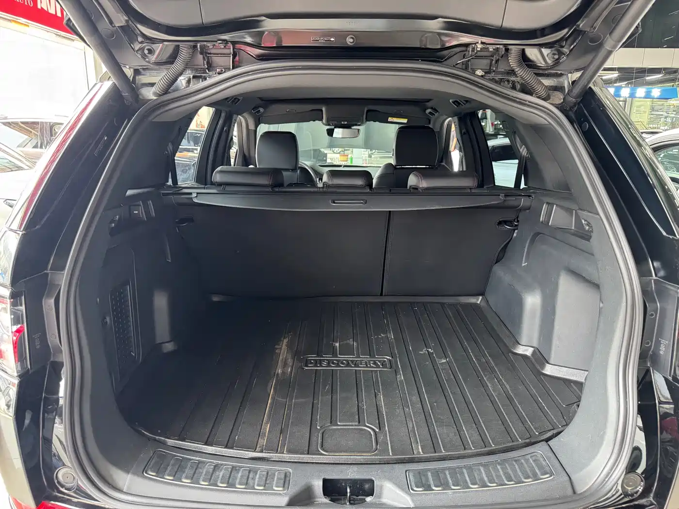Land Rover Discovery Sport 2023 249PS R-Dynamic S Performance Version фото 24