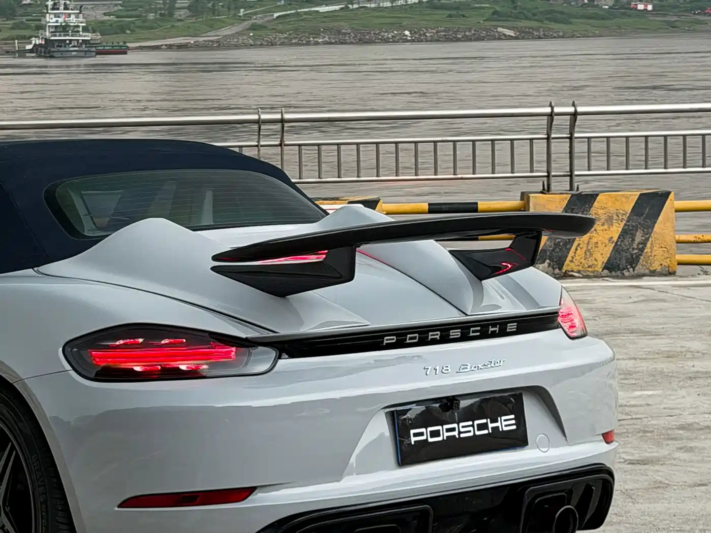Porsche 718 2016 Boxster 2.0T фото 9