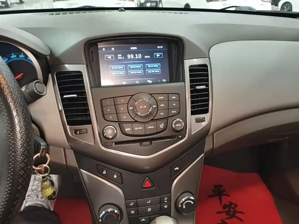 Chevrolet Cruze 2015 1.5L Classic SE AT фото 13