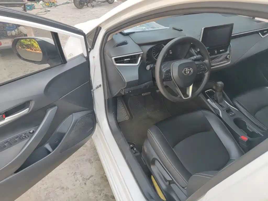 Photo 16 - Toyota Corolla