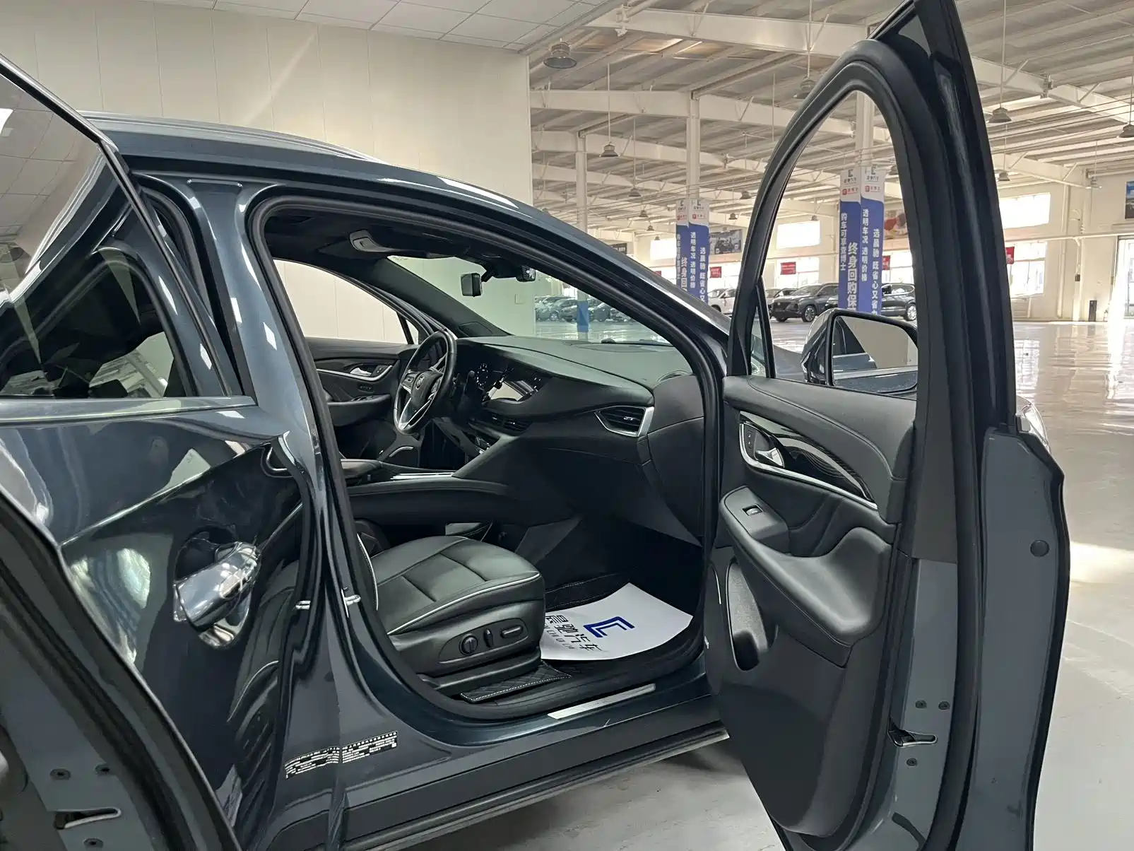 Фото 7 - Buick Enclave