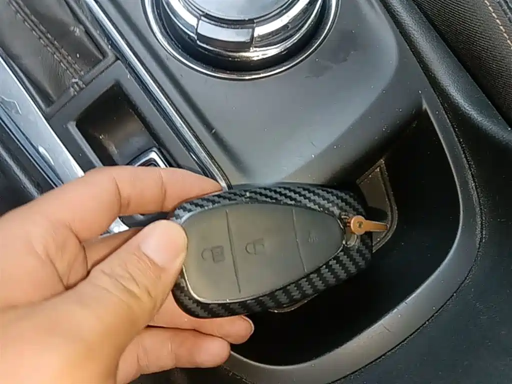 Chevrolet Equinox 2018 535T Automatic Galloping Edition фото 9