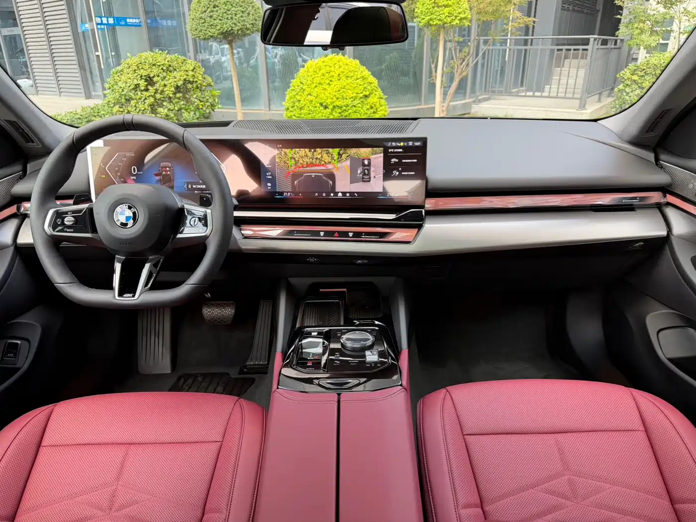 Photo 10 - BMW 5 Series