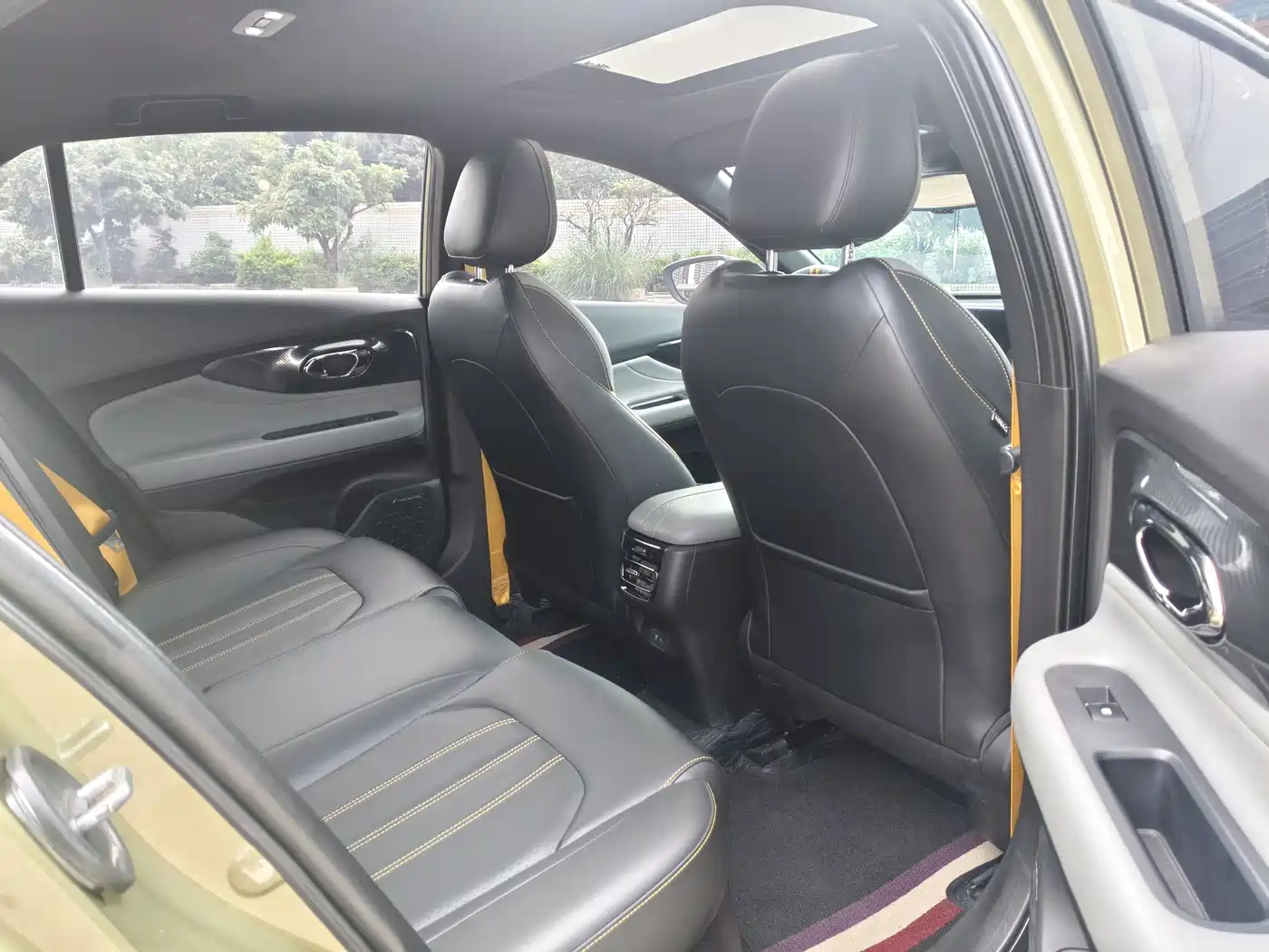 GAC Trumpchi Trumpchi Emkoo 2022 270T DCT J16 Galaxy Fighter Edition фото 10