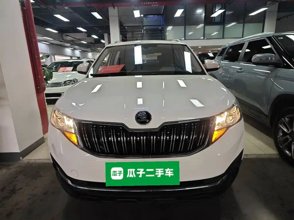 SKODA KOMICK