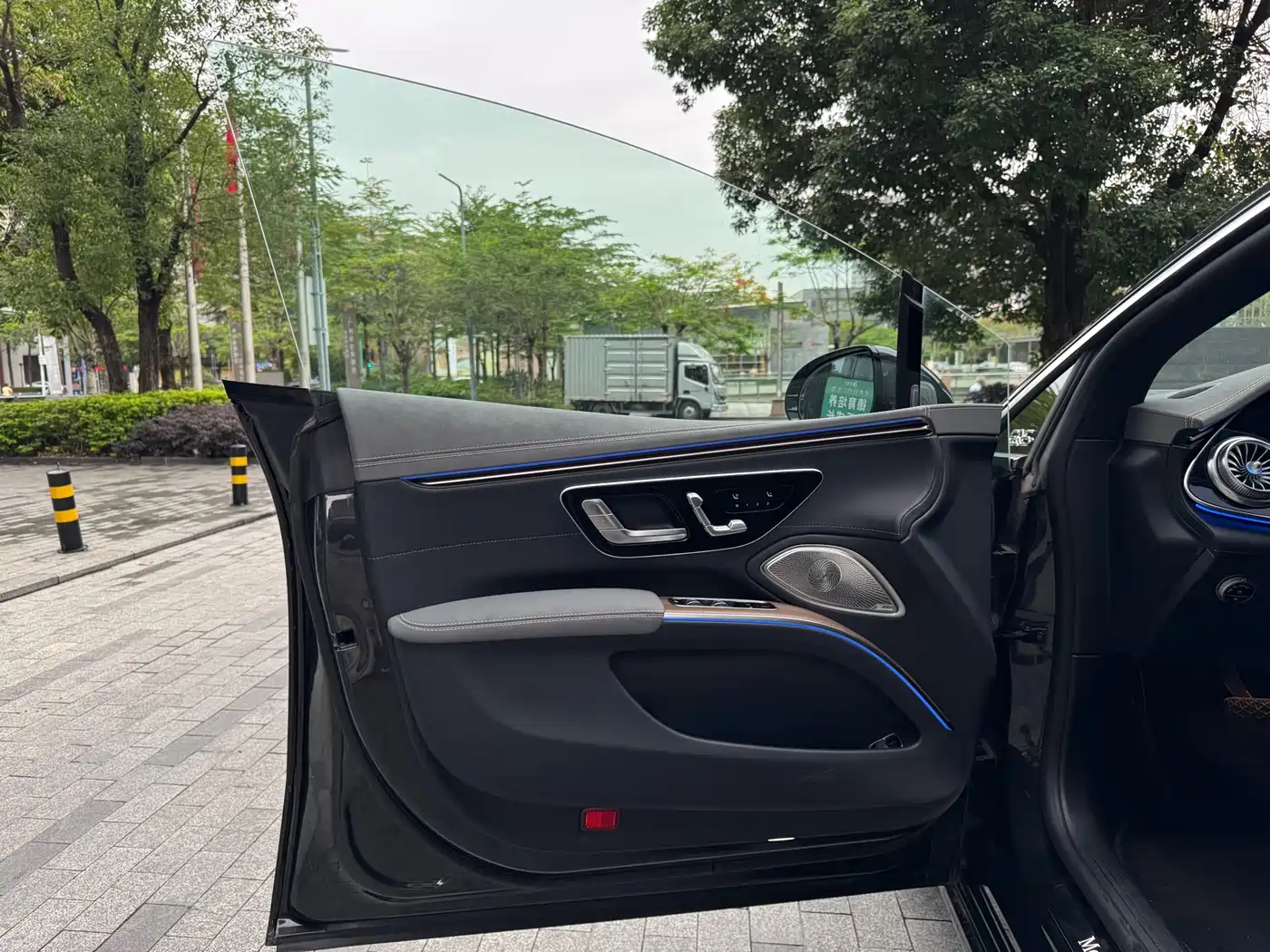 Mercedes-Benz EQS 2023 450+ Pioneer Edition фото 10