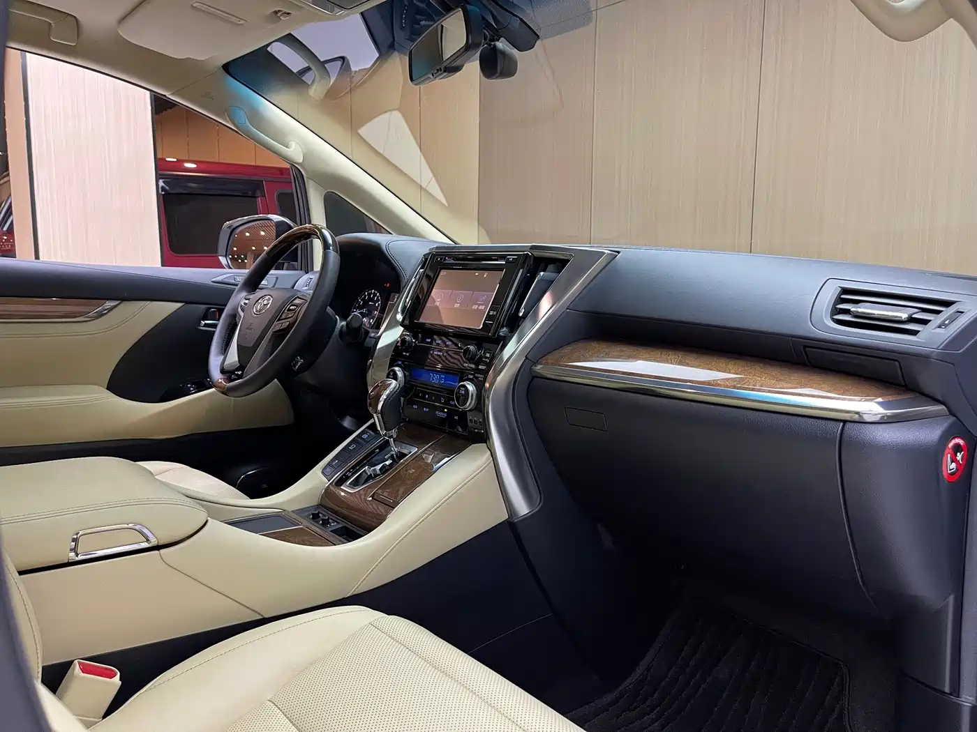 Toyota Alphard 2018 3.5L Premium фото 7