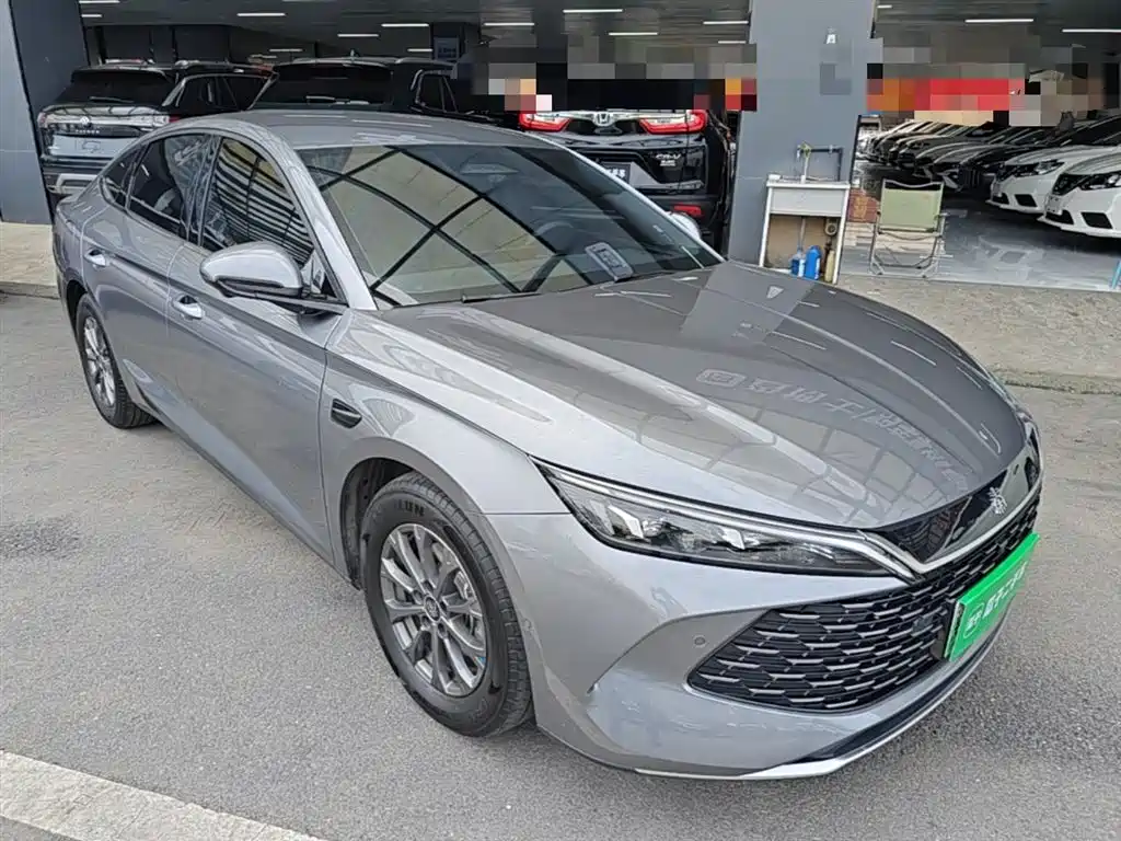 BYD Qin L 2025 DM-i Smart Drive Edition 80KM Leading фото 4