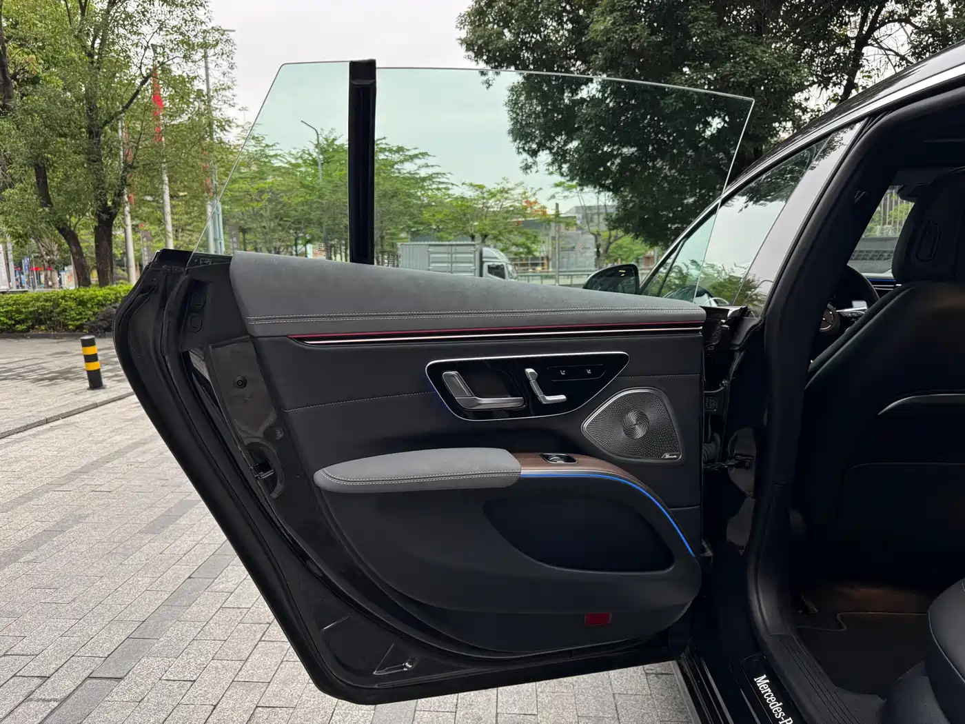 Mercedes-Benz EQS 2023 450+ Pioneer Edition фото 12