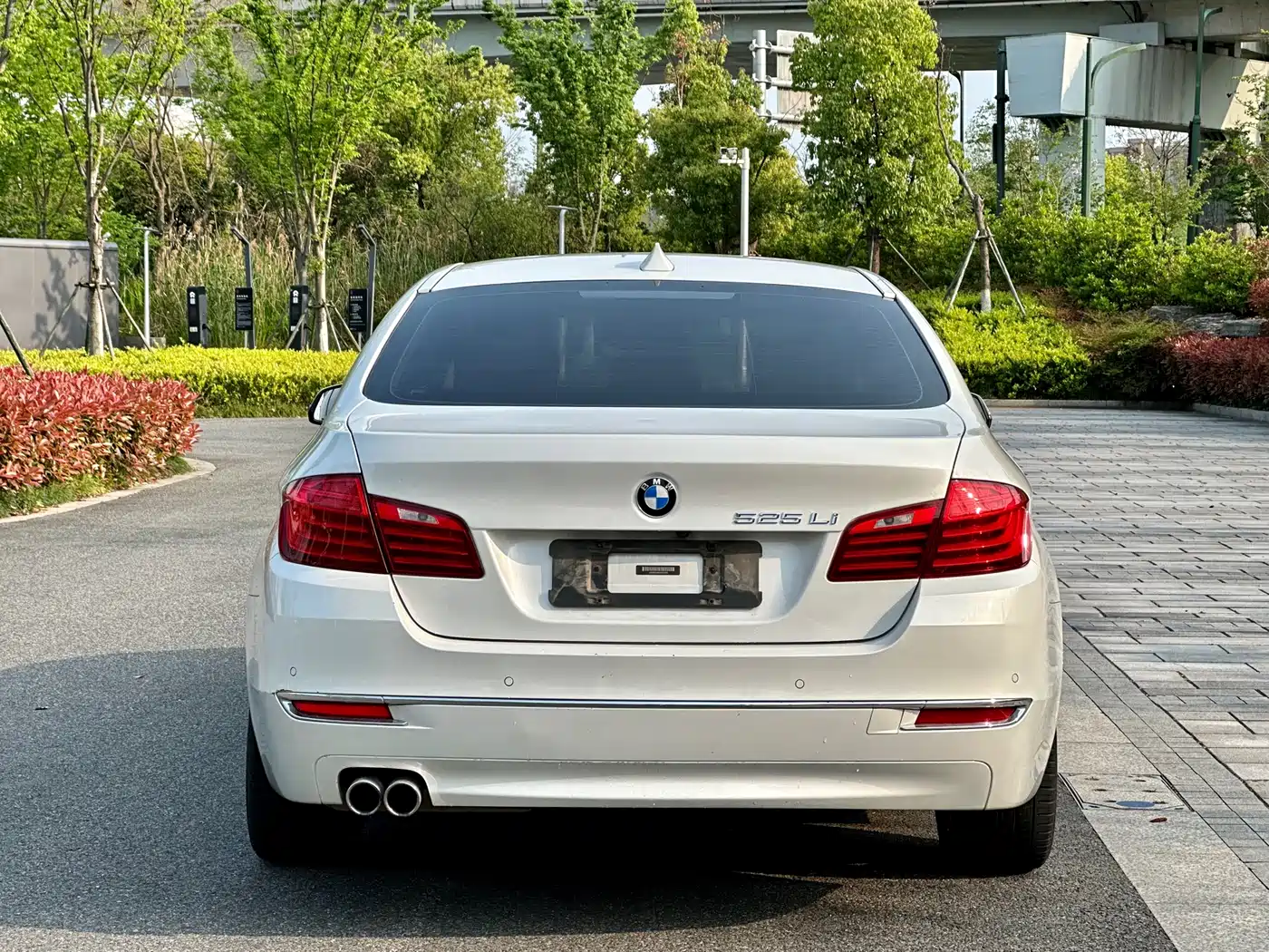 BMW 5 Series 2017 525Li Luxury Design Package фото 5