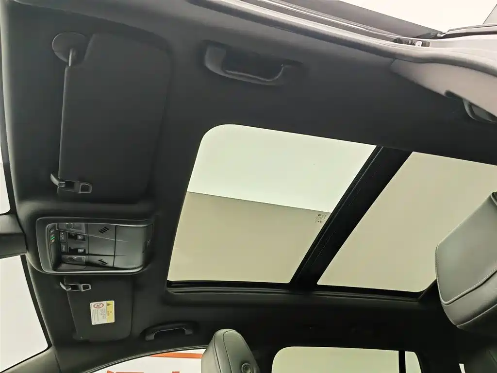 Cadillac XT6 2021 28T 6-Seater AWD Luxury фото 14