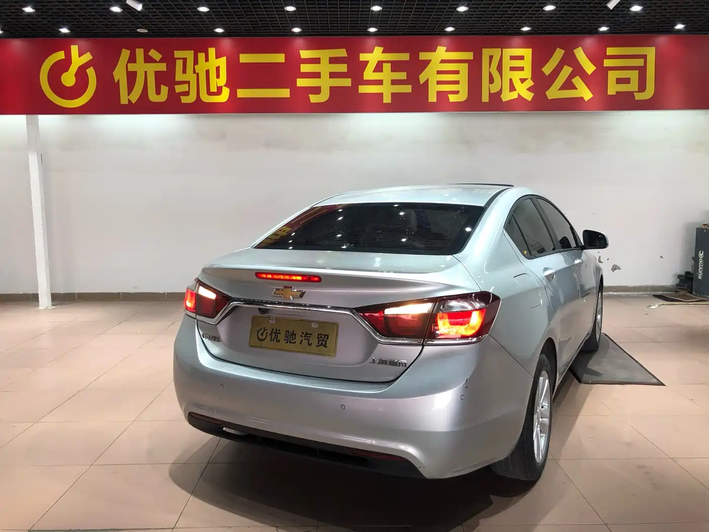 Chevrolet Cruze 2015 1.5L Automatic Luxury Edition фото 27