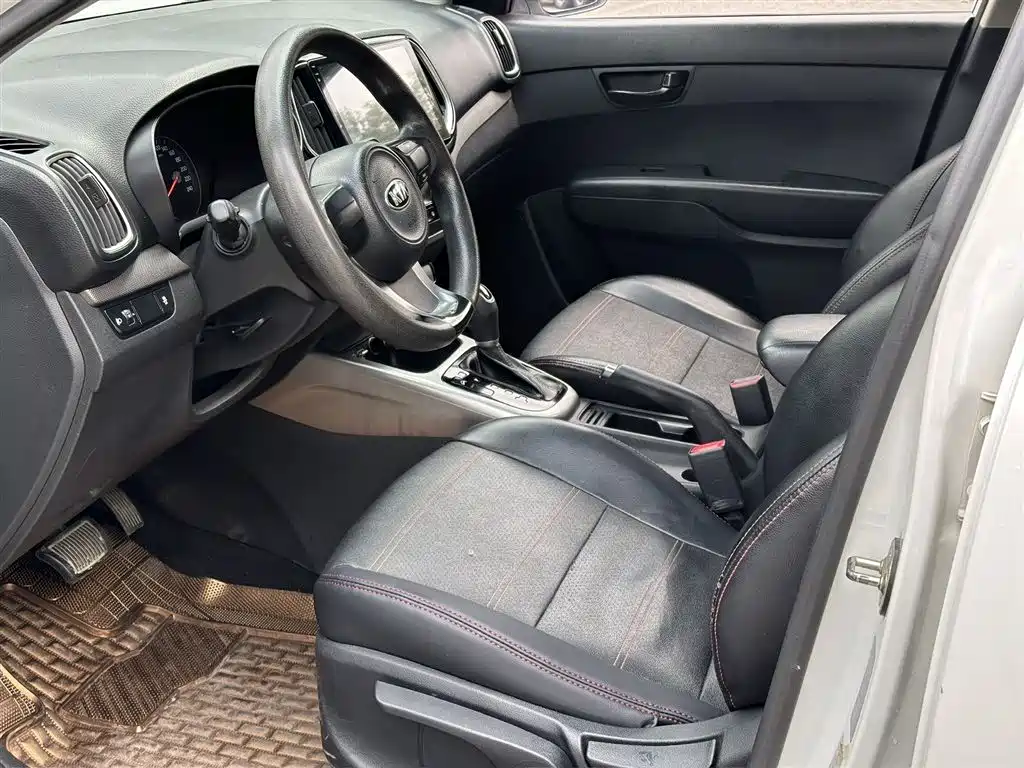 Kia KX3 Smart Run 2015 1.6L Automatic 2WD GLS фото 4
