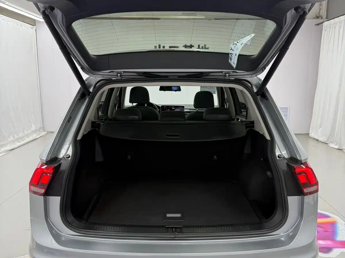 Volkswagen Tiguan L 2023 280TSI 2WD Trend Limited Edition фото 19