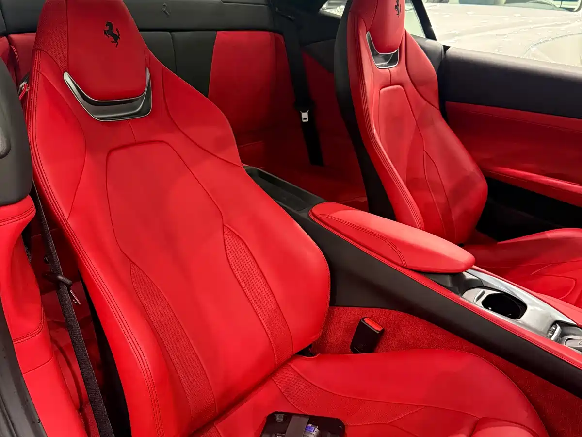Ferrari Portofino 2019 2018 Model 3.9T