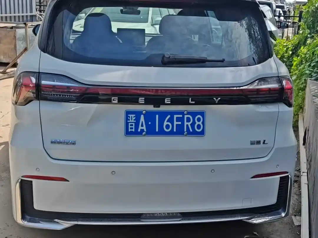 Geely Haoyue L 2024 2025 2.0T DCT Exclusive
