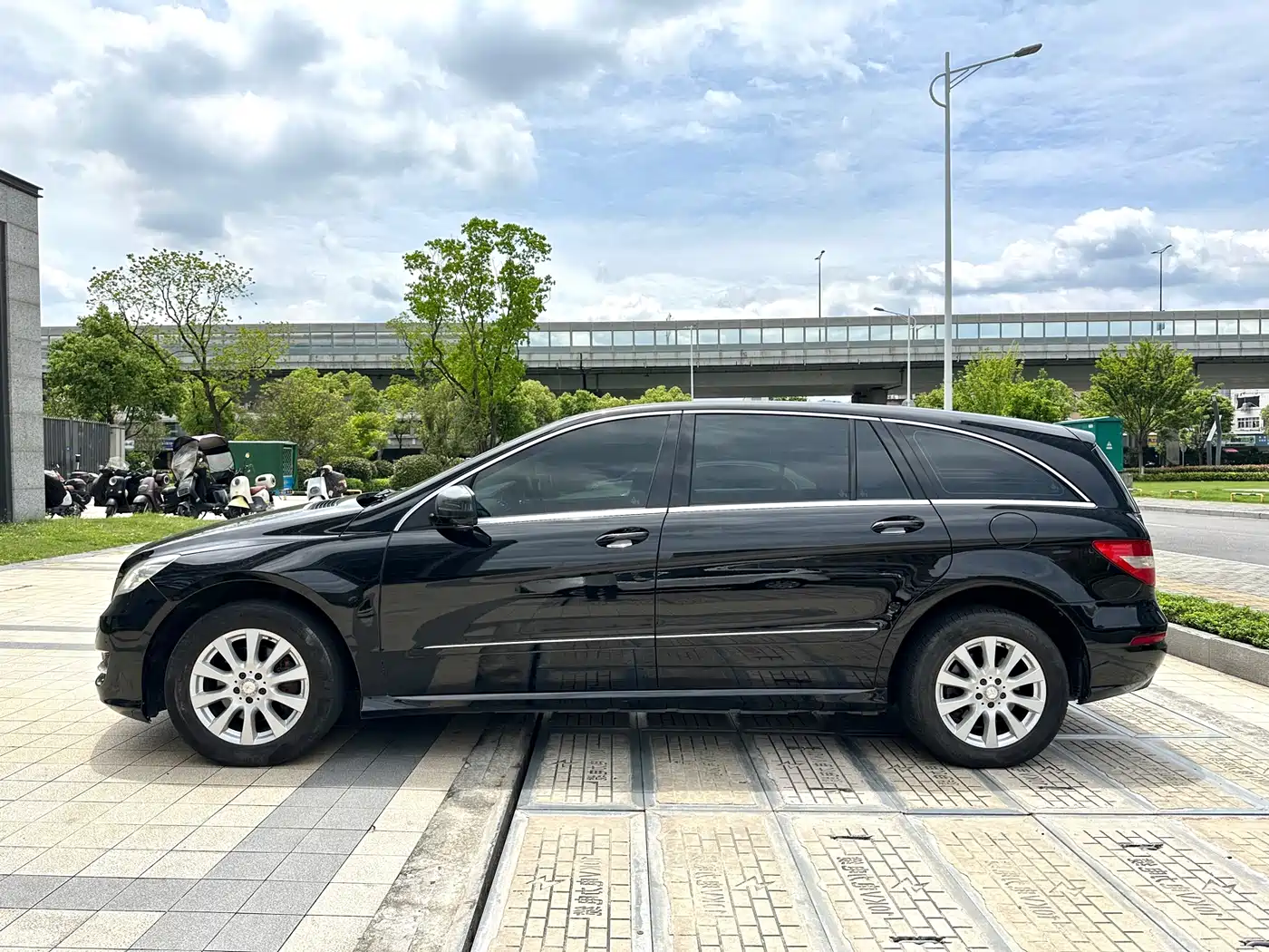 Mercedes-Benz R-Class 2014 R 320 4MATIC Business фото 4