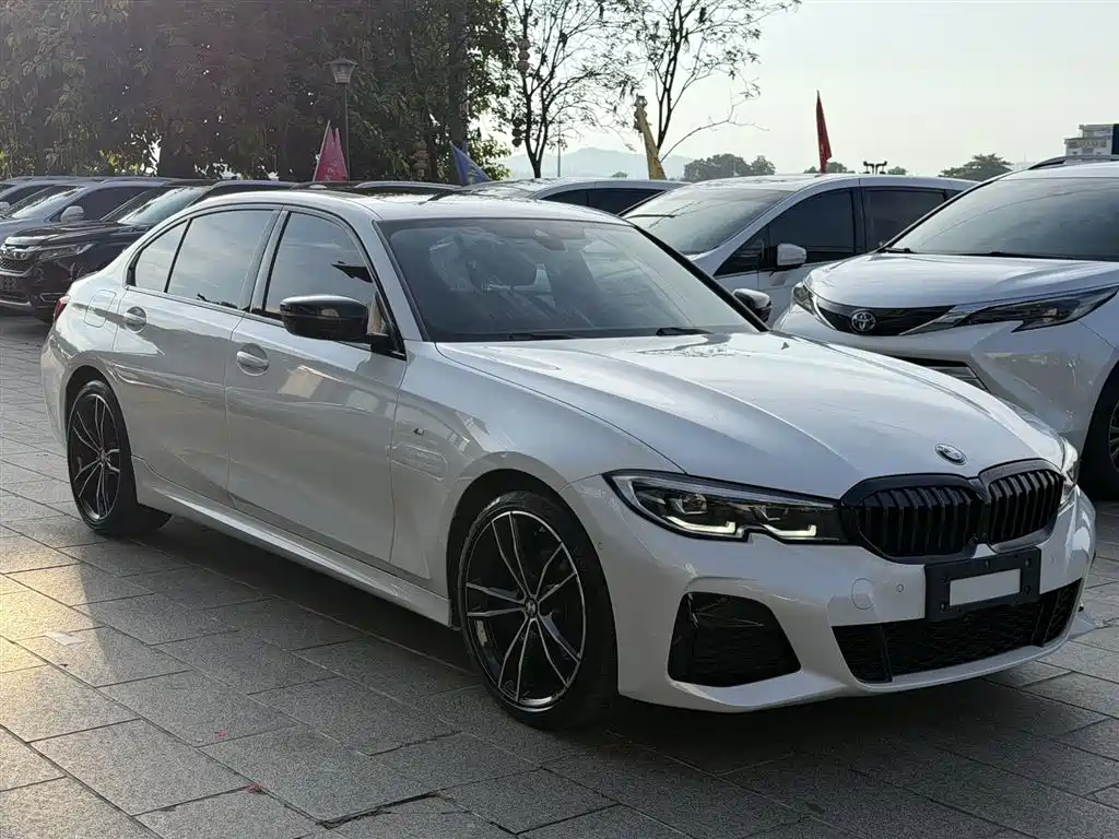 BMW 3 Series 2020 Facelift 325Li M Sport Night Edition фото 2