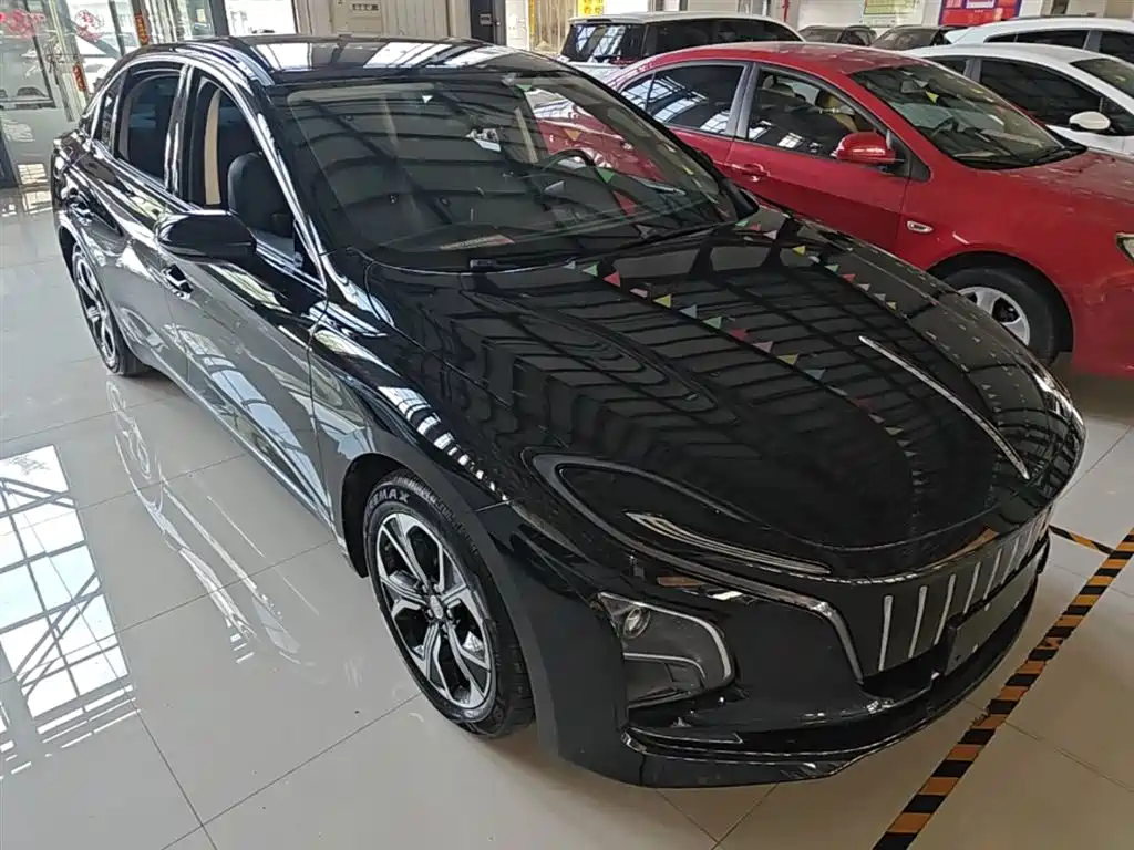 Hongqi E-QM5 2023 Facelift Basic Travel Edition фото 4