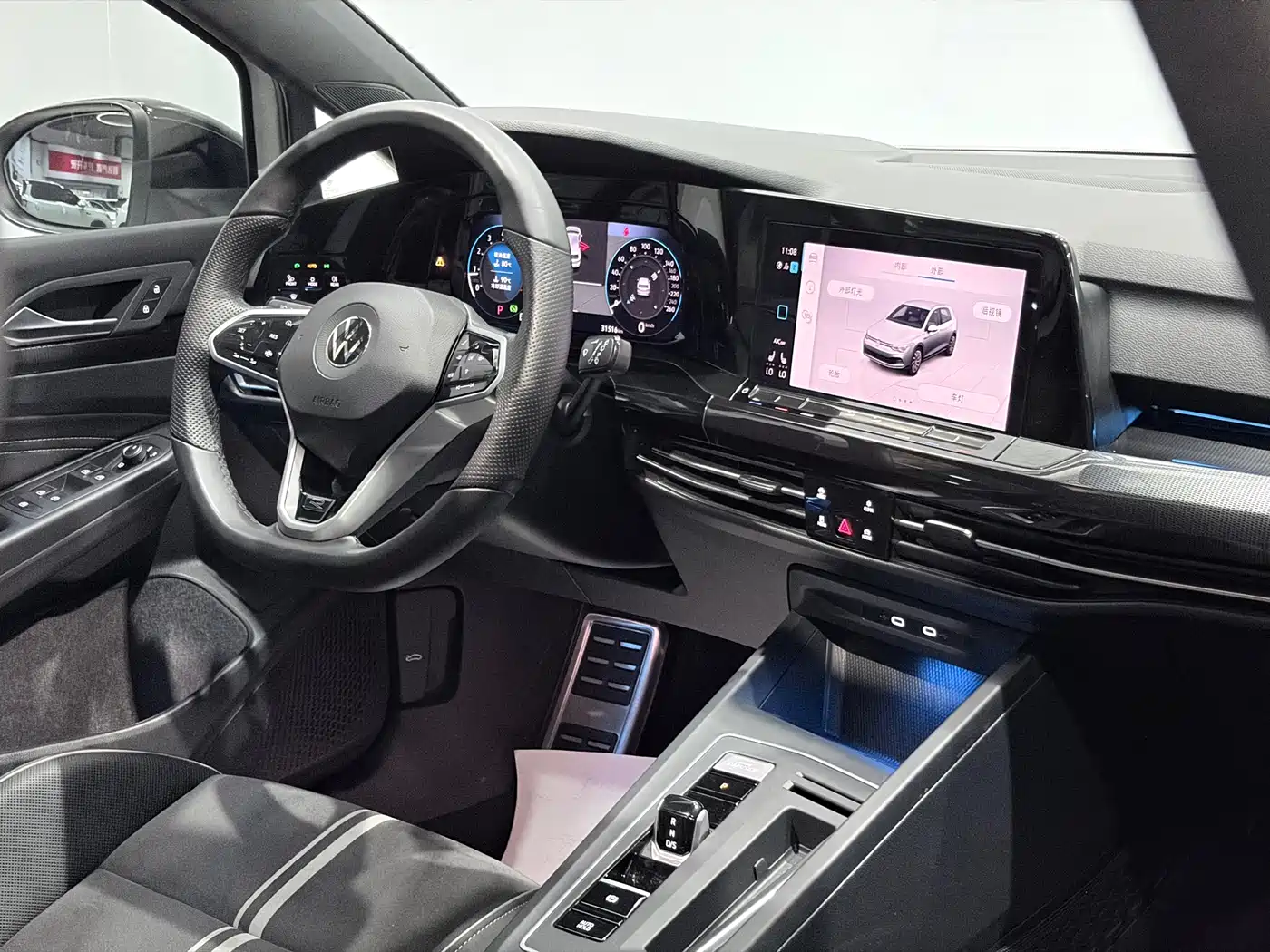 Volkswagen Golf 2023 280TSI DSG R-Line Lite фото 24