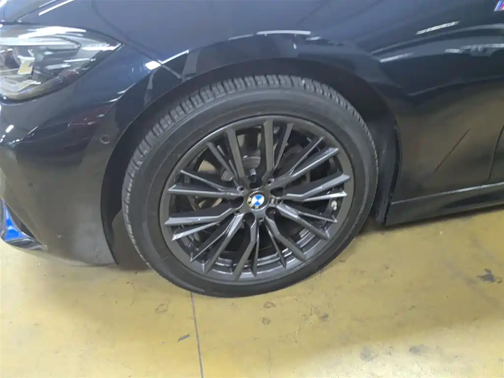 BMW 3 Series 2022 Facelift 325i M Sport Shadow Edition фото 23