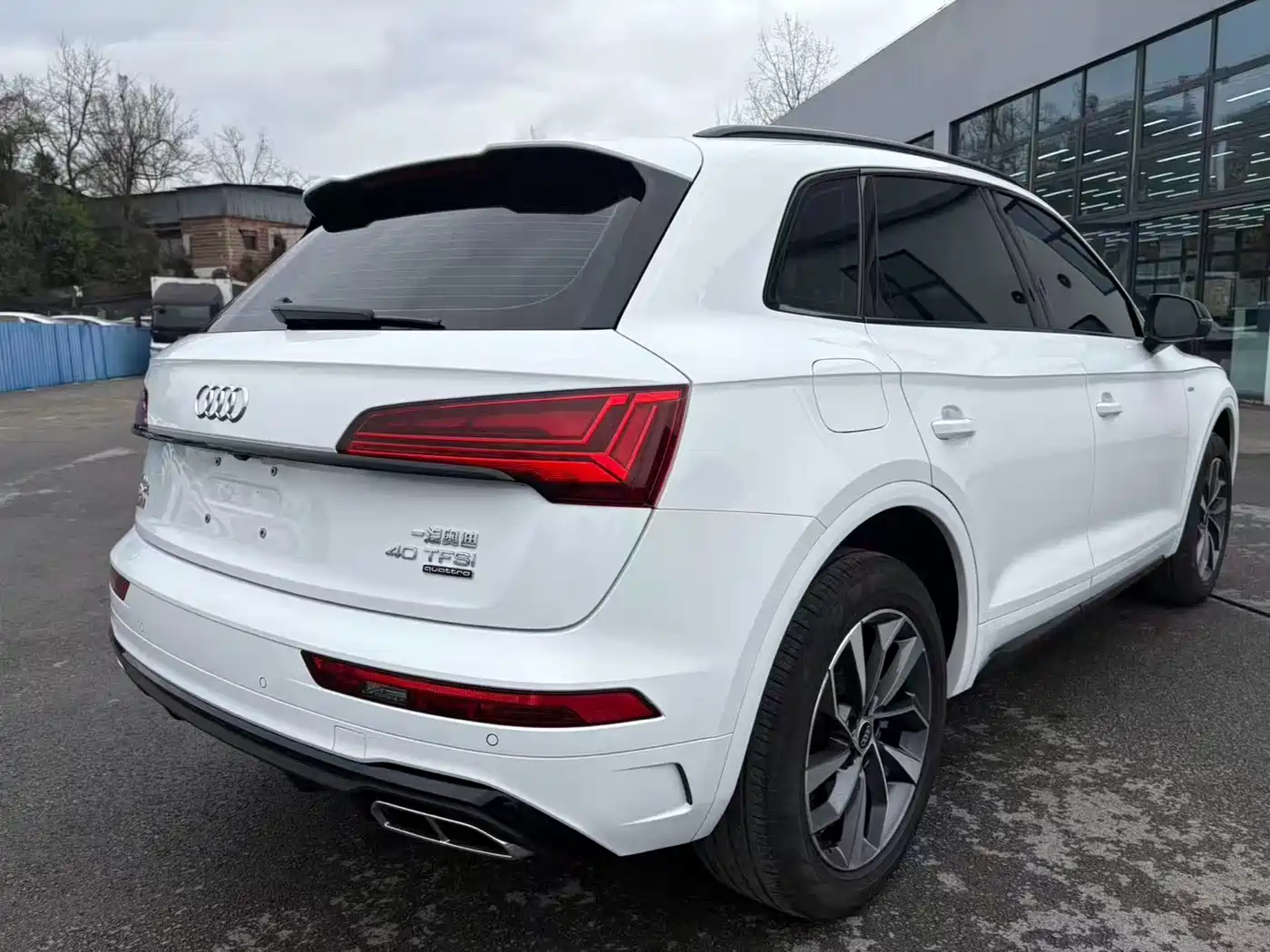 Audi Q5L 2023 45T Luxury Dynamic фото 9