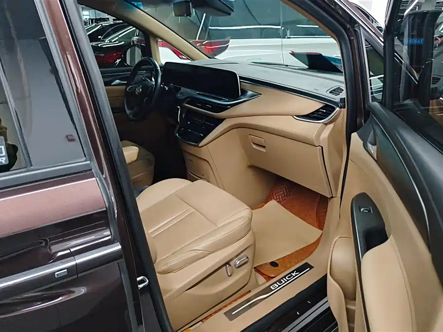 Buick GL8 2021 ES Landlord 653T Flagship фото 8