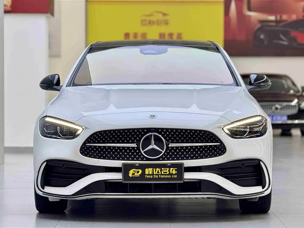 Mercedes-Benz C-Class 2024 Second Facelift C 260 L Night Edition Sport фото 4