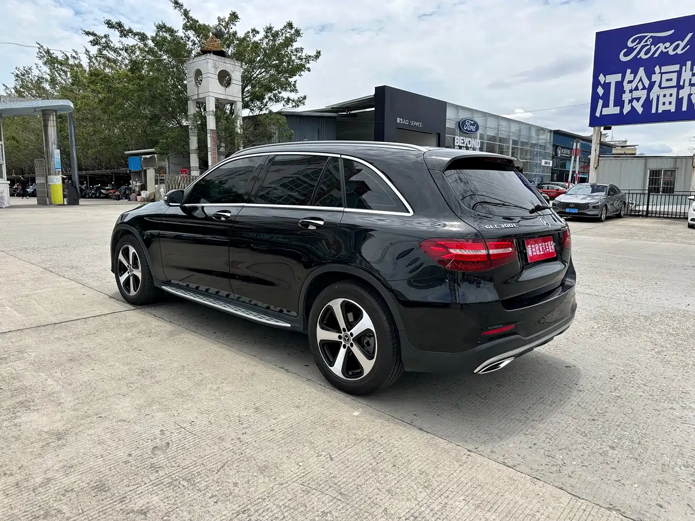 Mercedes-Benz GLC 2019 GLC 260 L 4MATIC Luxury фото 6