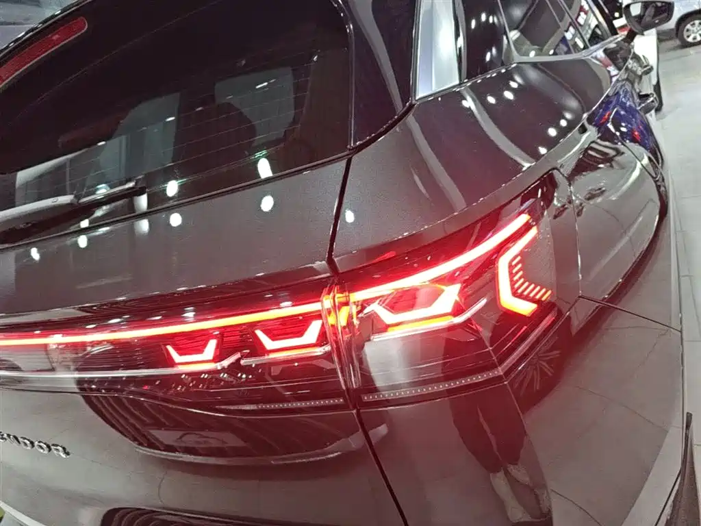 Volkswagen Talagon 2024 380TSI 4WD R-Line Cruise Shared Edition фото 8