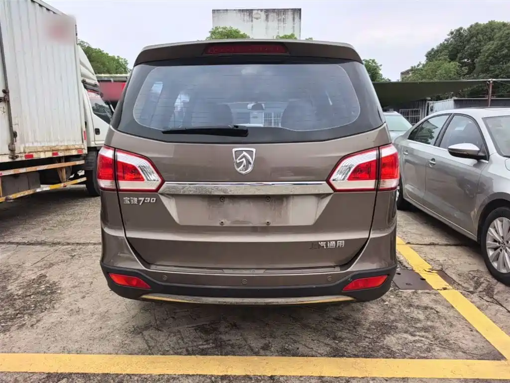 Baojun 730 2014 2014 1.5L Manual Comfort 7-seater