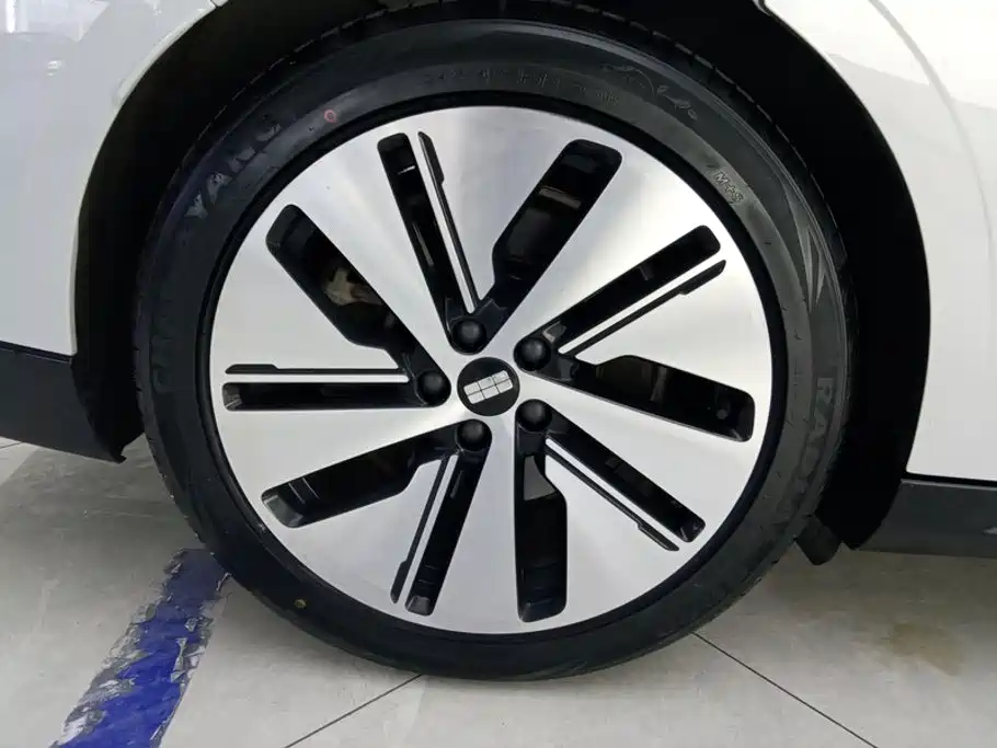 Geely Galaxy Galaxy E8 2024 2024 665km RWD Starship Voyager Edition
